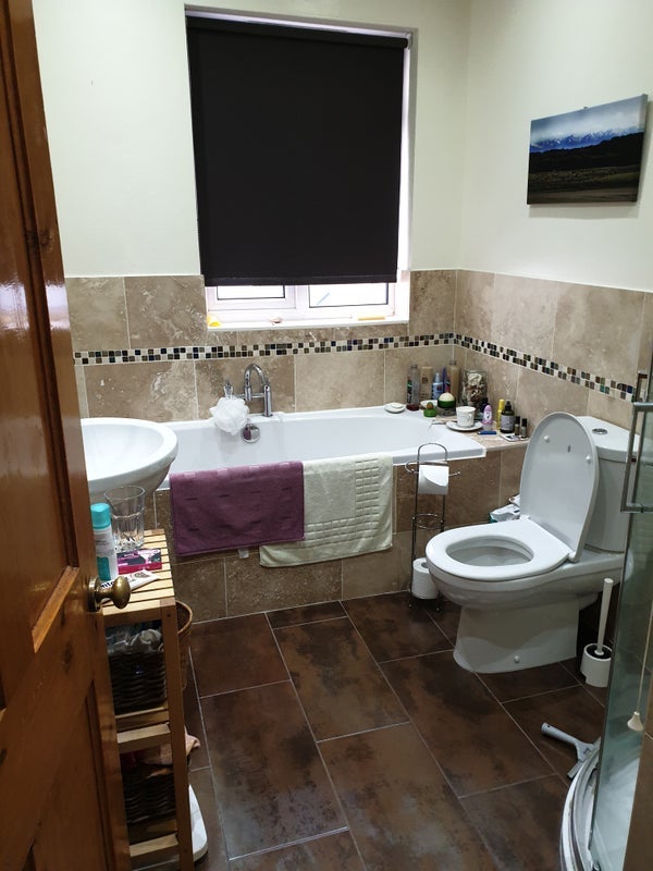 Room Thornleigh Road in Bristol