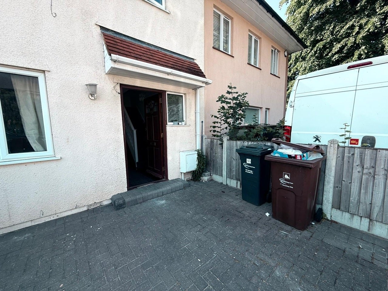 House Gainsborough Road in Greater London