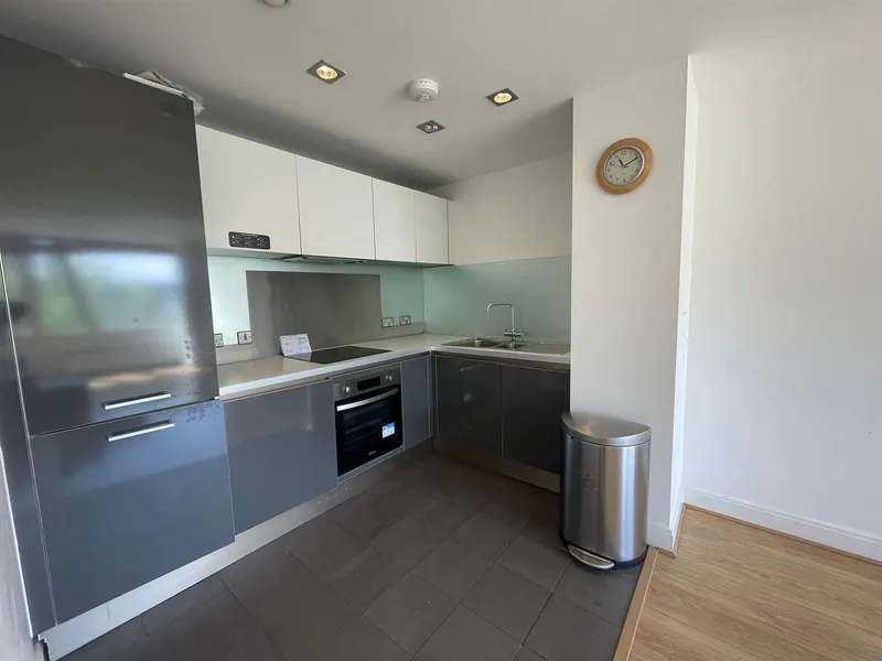 Flat Canning Place in Liverpool