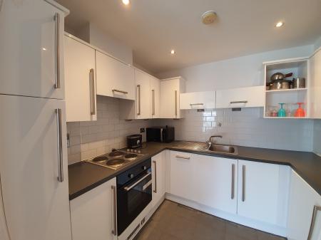 Flat Prince Regent Road in Greater London