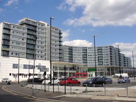 Flat Prince Regent Road in Greater London