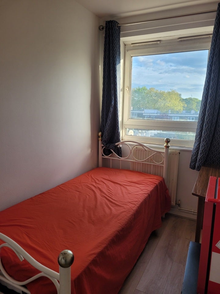 Room Lord Hills Road in City of Westminster