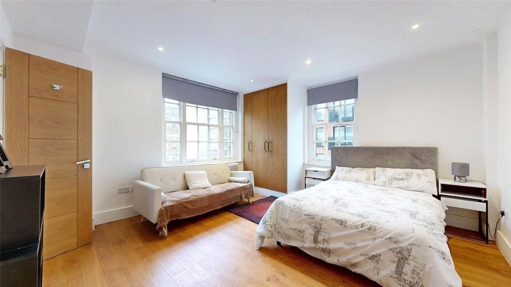 Flat Harrowby Street in City of Westminster