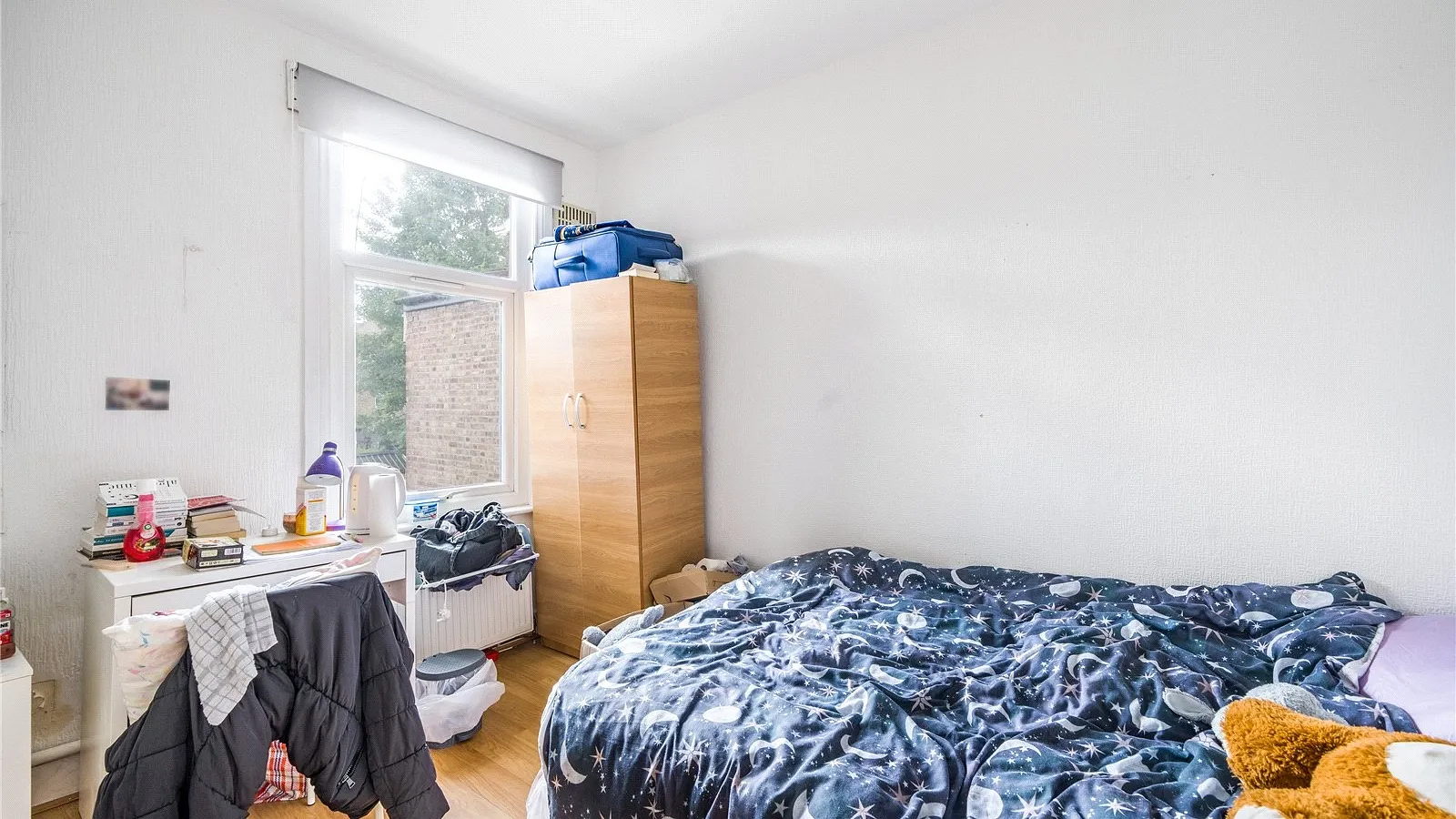 Flat Chesterfield Gardens in Greater London
