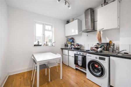 Flat Chesterfield Gardens in Greater London