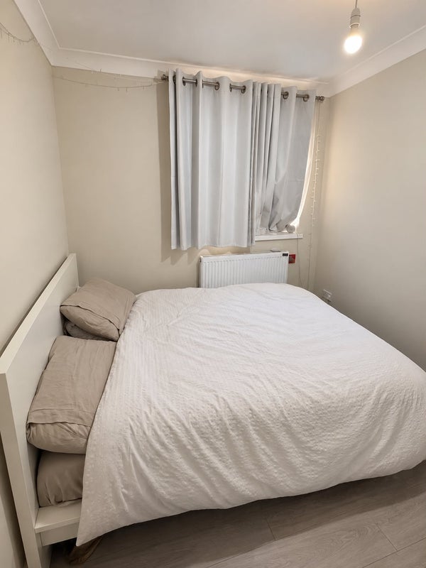 Room Aske Street in Greater London