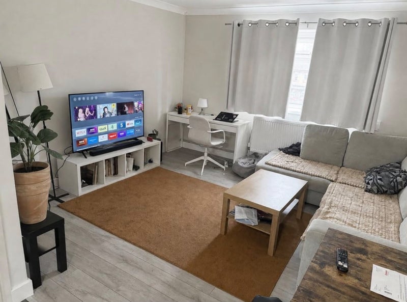 Room Aske Street in Greater London