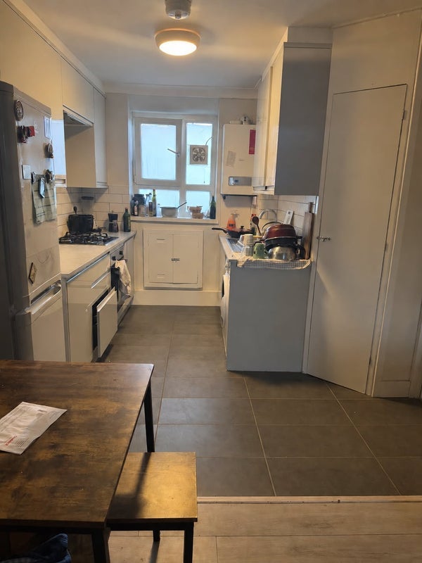Room Aske Street in Greater London