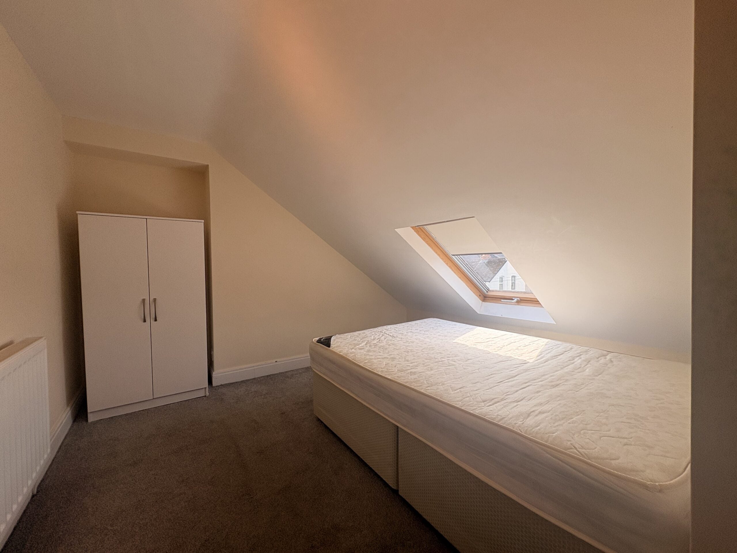 Flat Ninian Road in Cardiff
