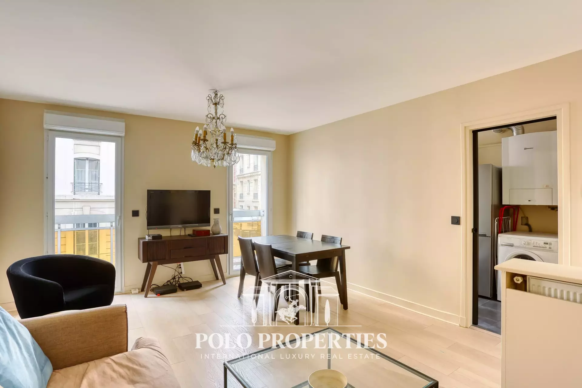 Appartement Rue de la Tour à Paris