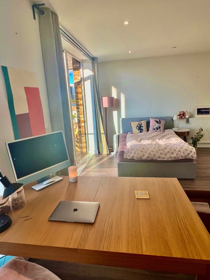 Room Plumstead Road in Greater London