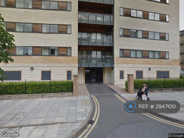 Flat Jessop Avenue in Cheltenham