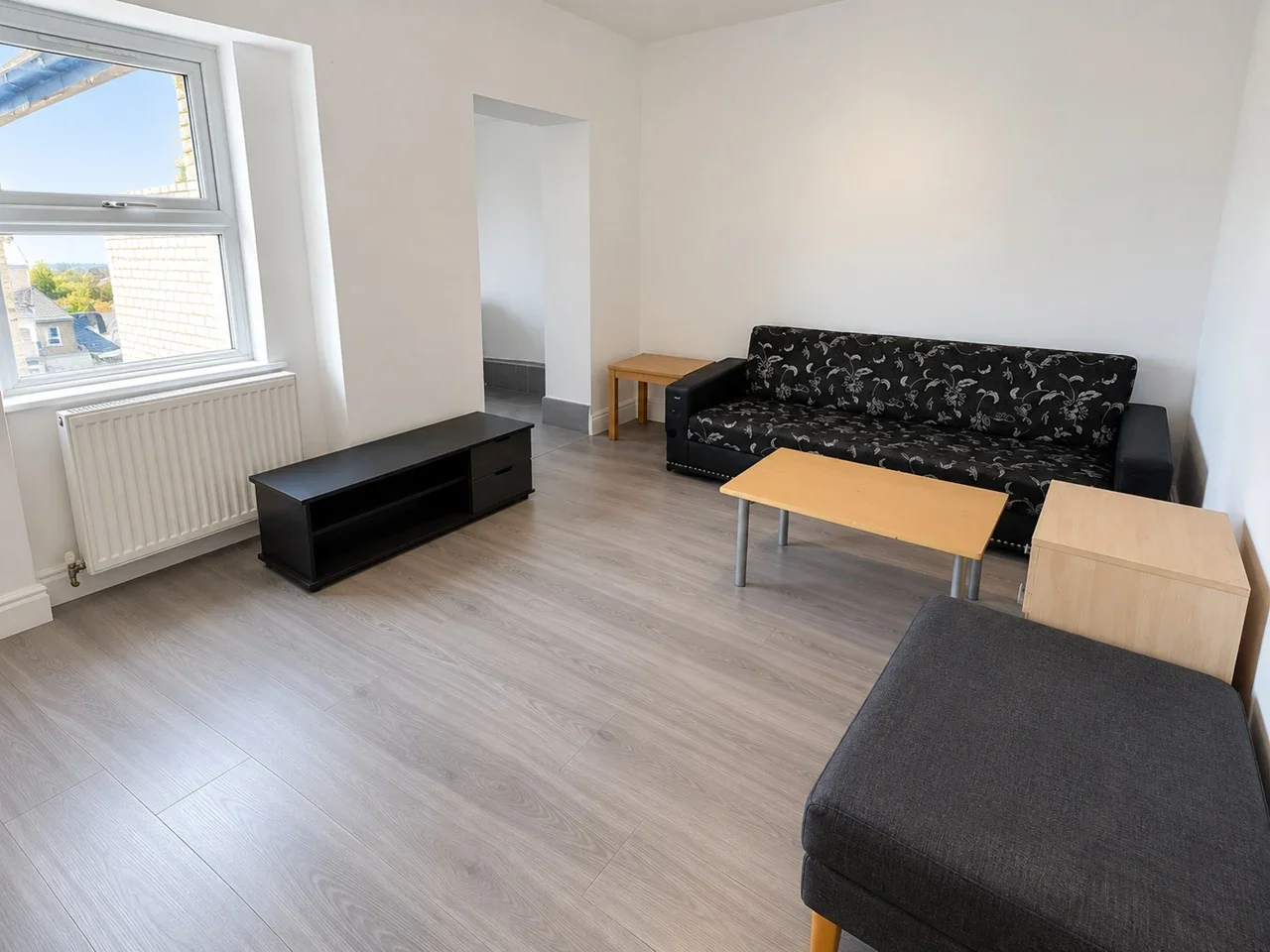Flat Leytonstone Road in Greater London