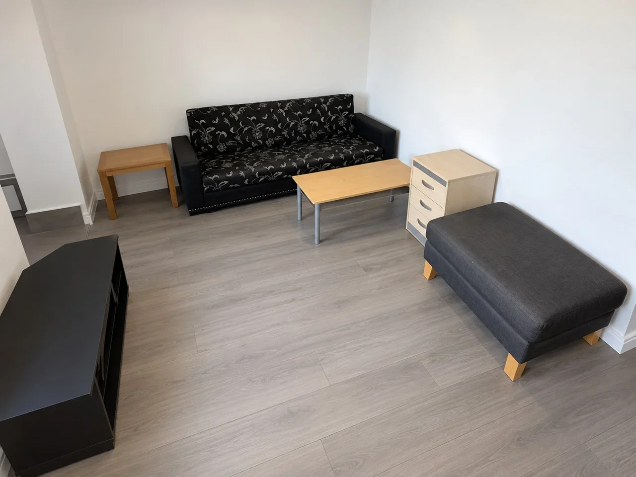 Flat Leytonstone Road in Greater London