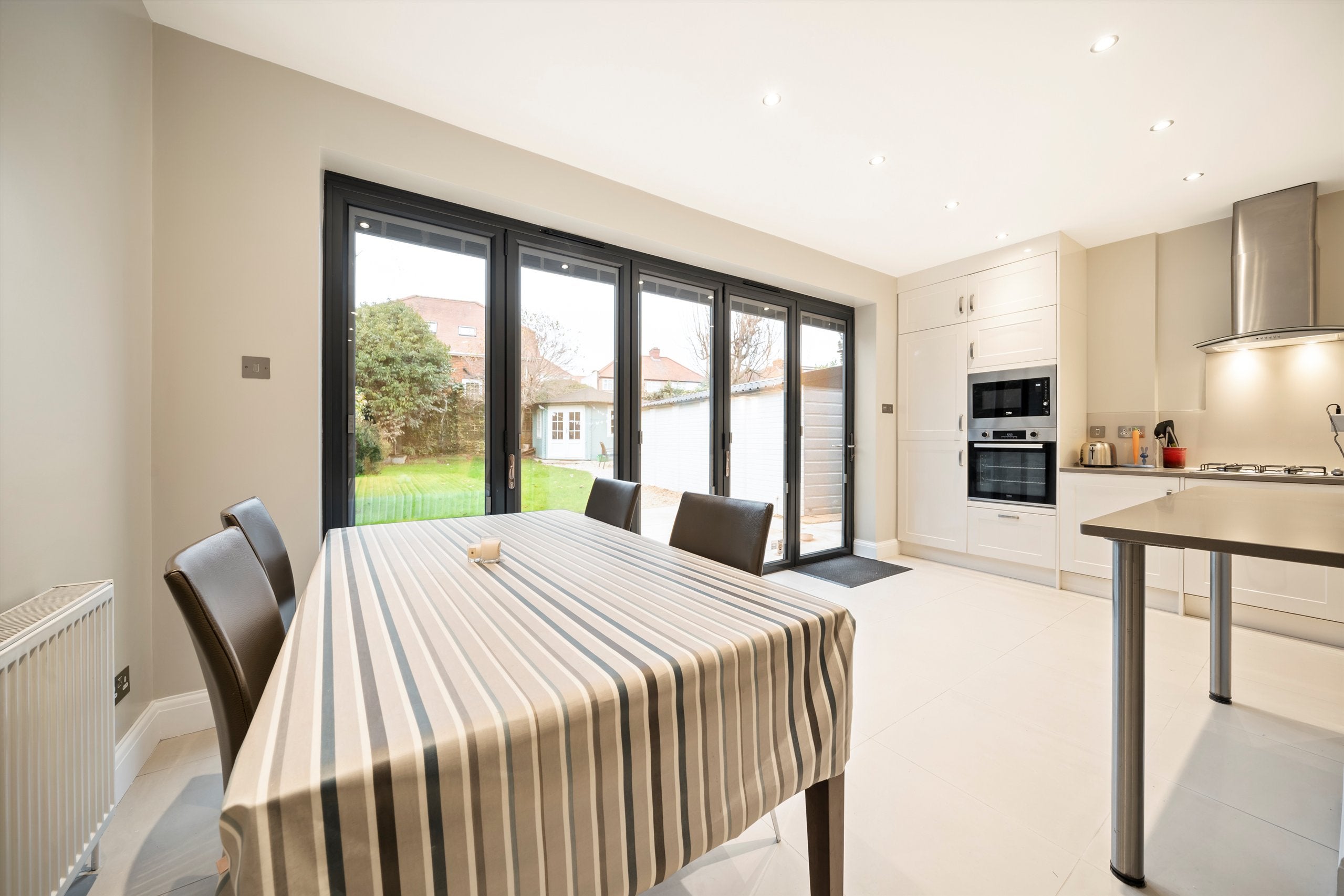 House Lennox Gardens in Greater London
