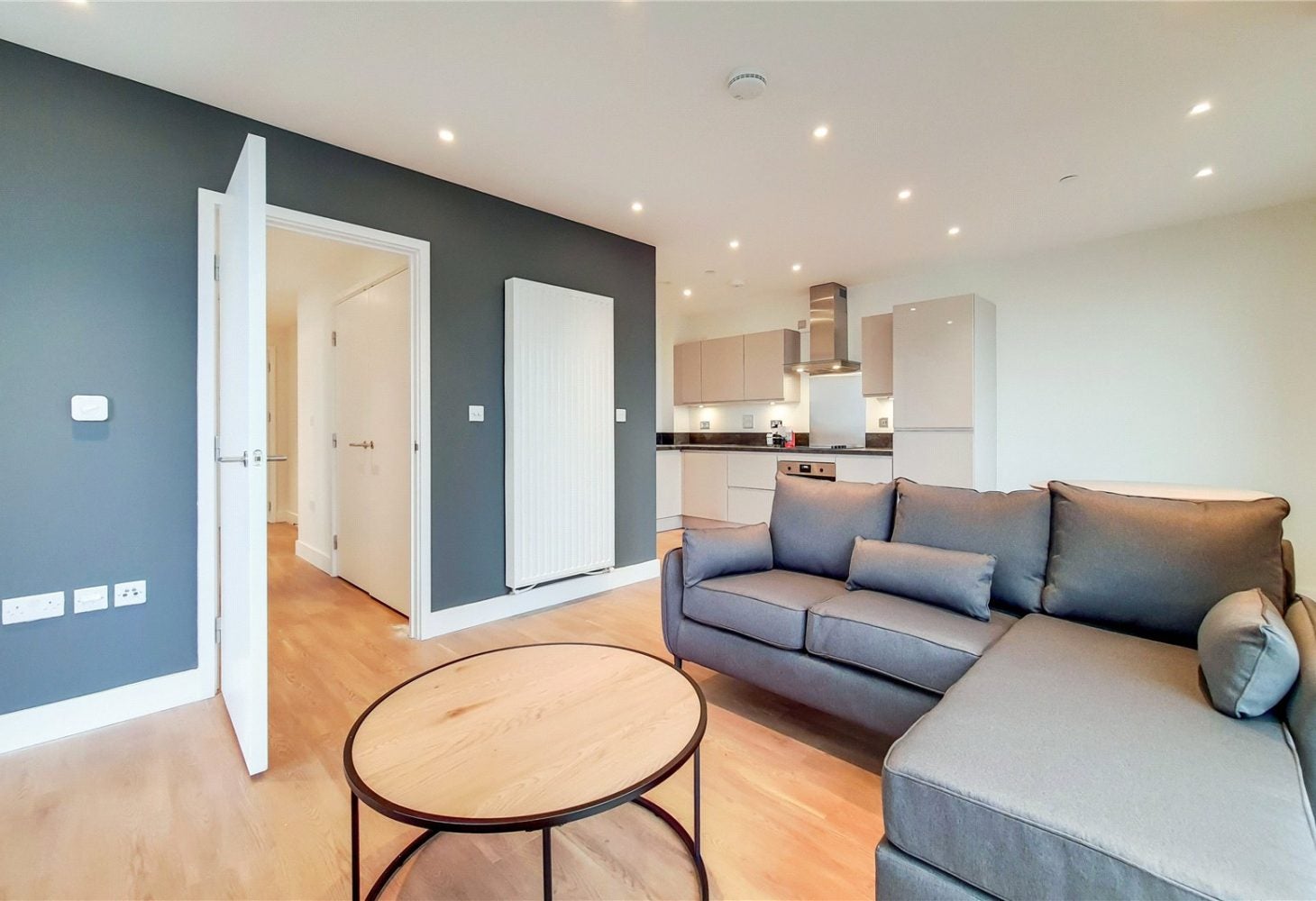 Flat Bollo Lane in London