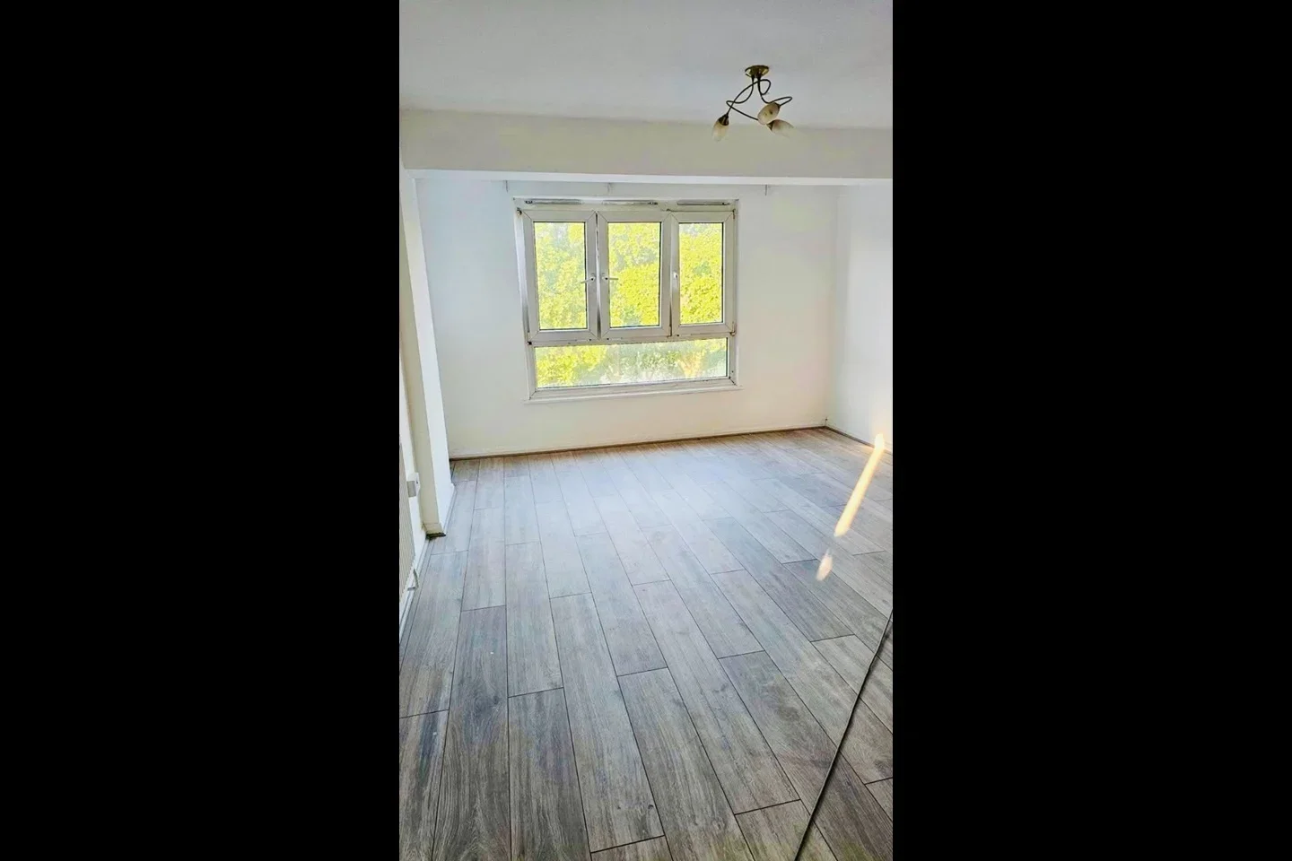 Flat Paul Street in Greater London
