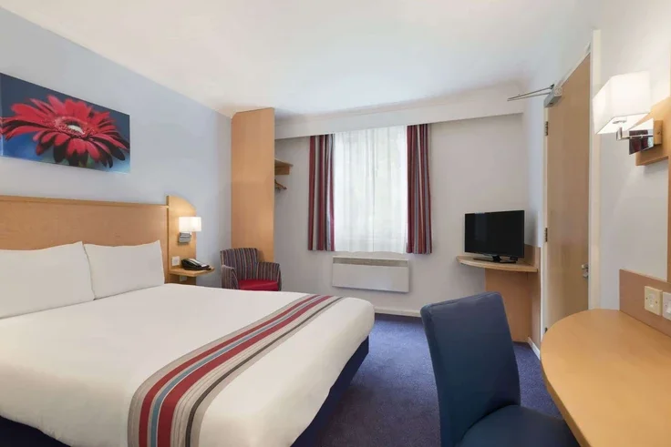 Room Fryers Way in Wakefield