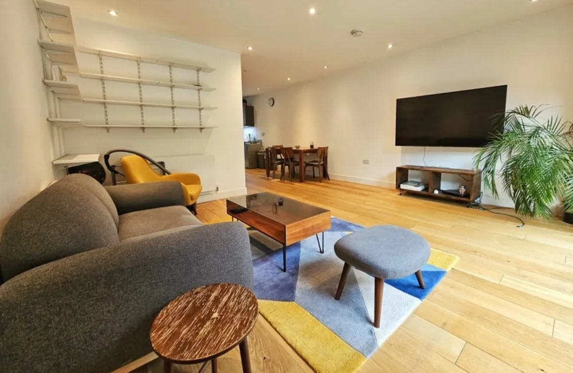 Room Rennie Street in Greater London
