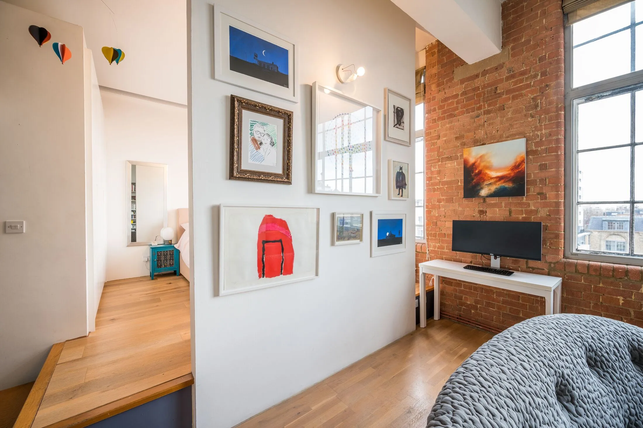 Flat Pentonville Road in Greater London