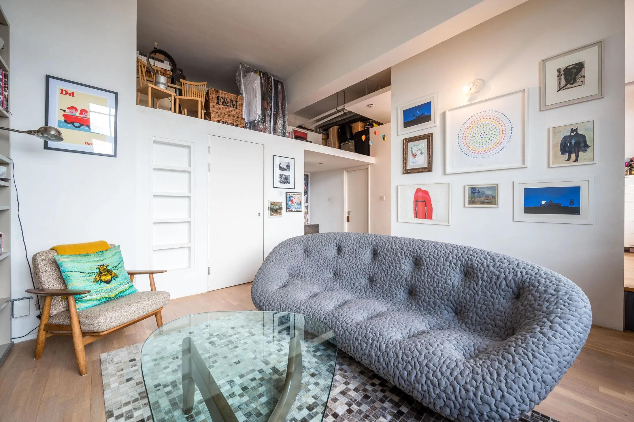 Flat Pentonville Road in Greater London