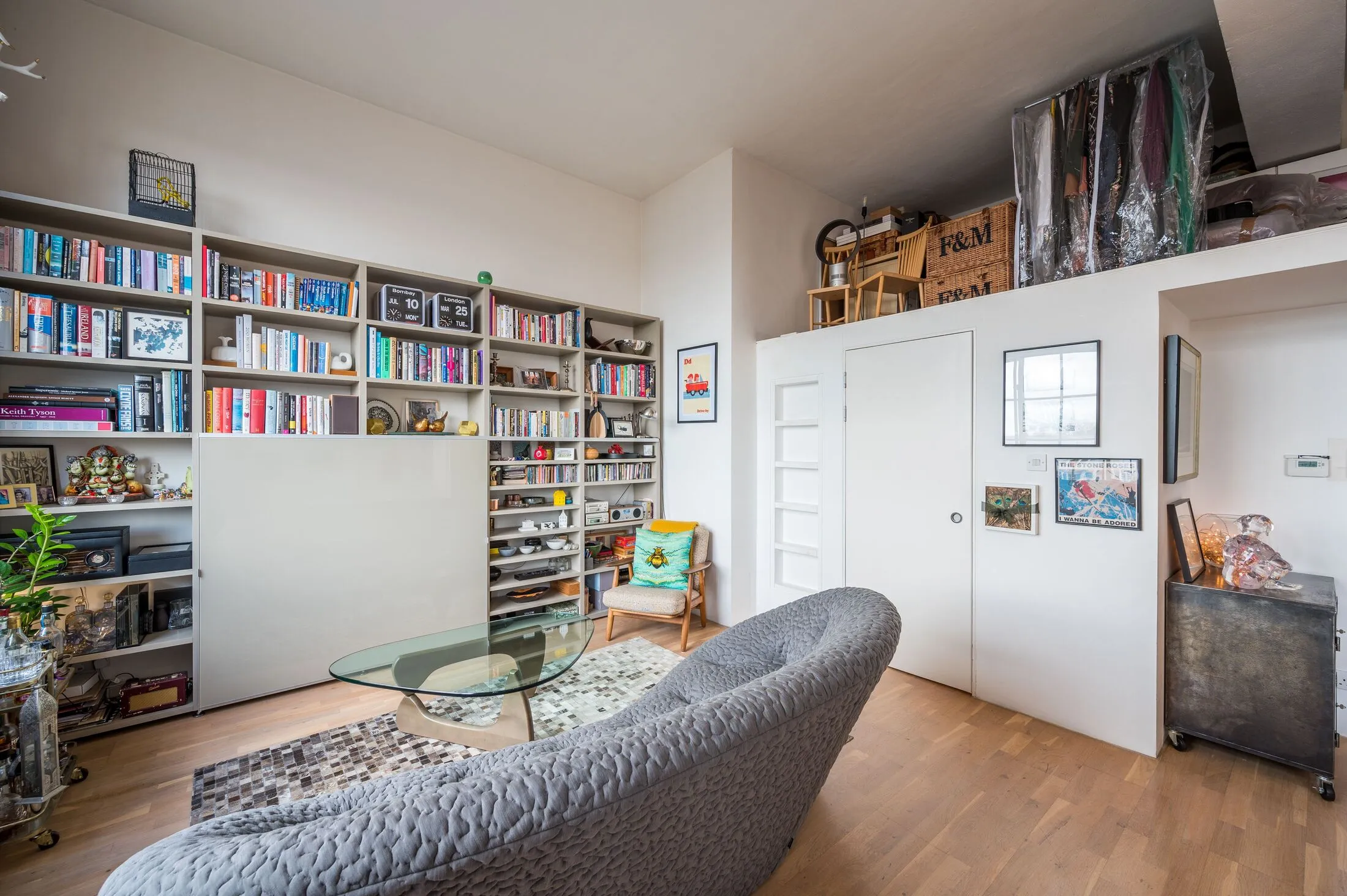 Flat Pentonville Road in Greater London