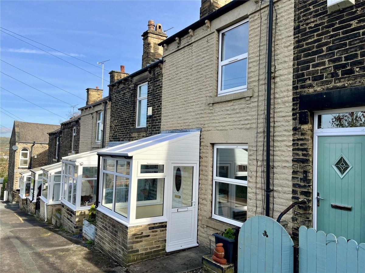 House Tennyson Place in Kirklees