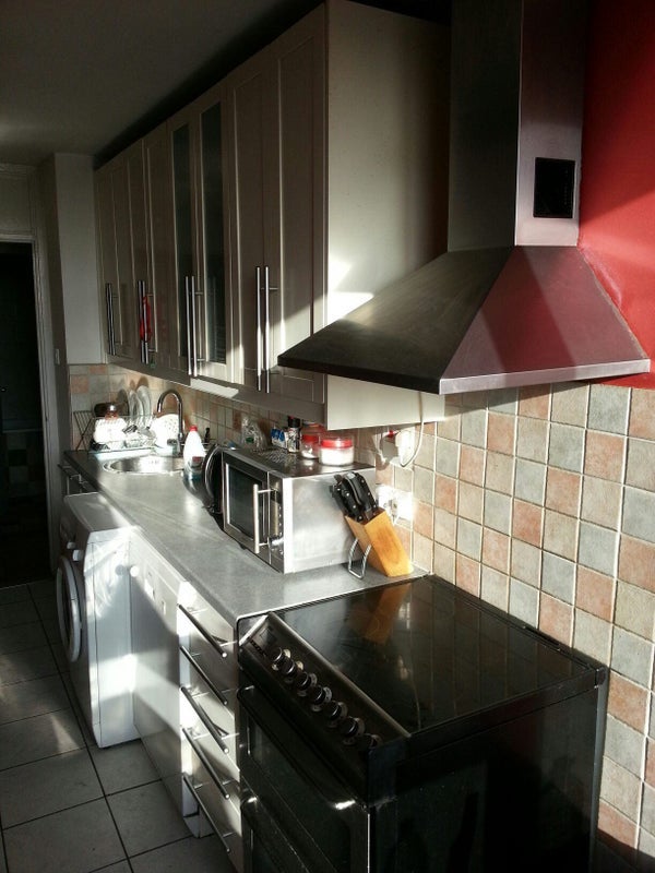 Room Adelaide Road in Greater London