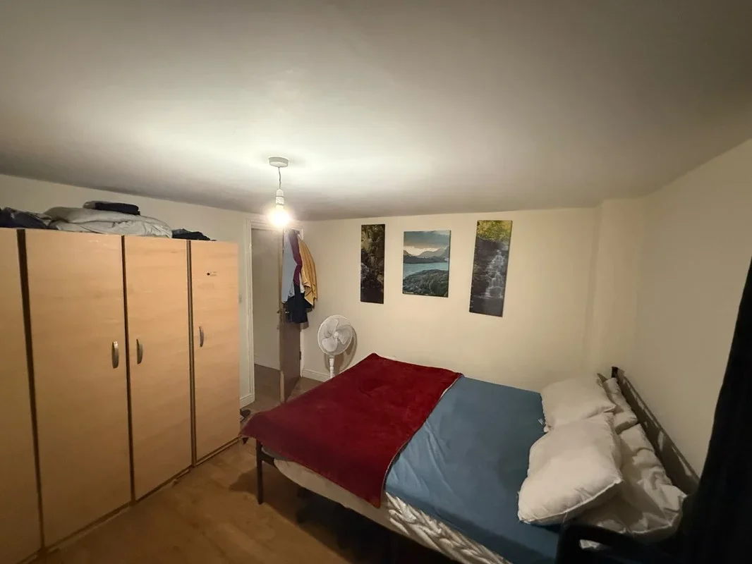 Room Headcorn Road in Greater London