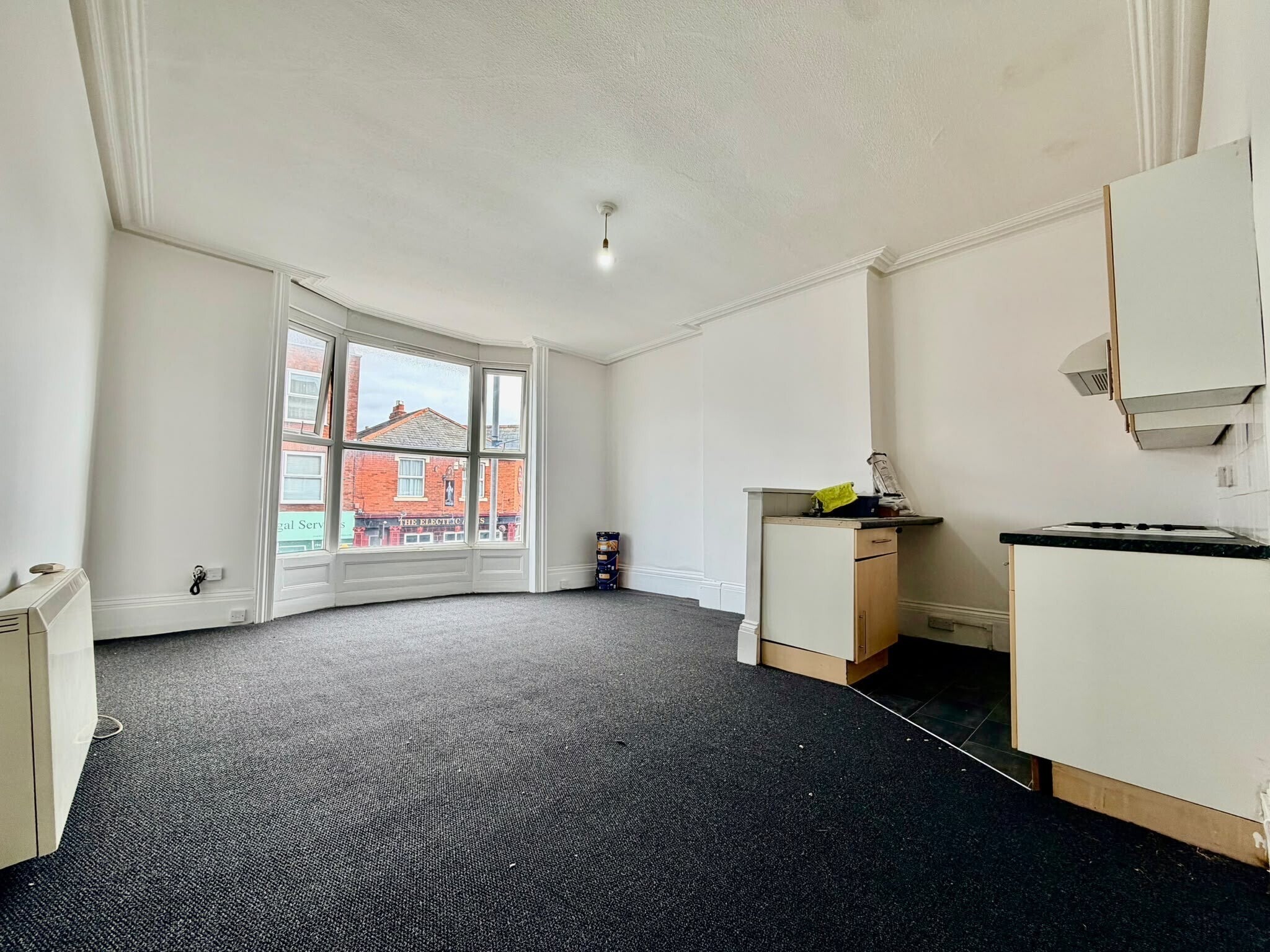 Flat Fratton Road in Portsmouth