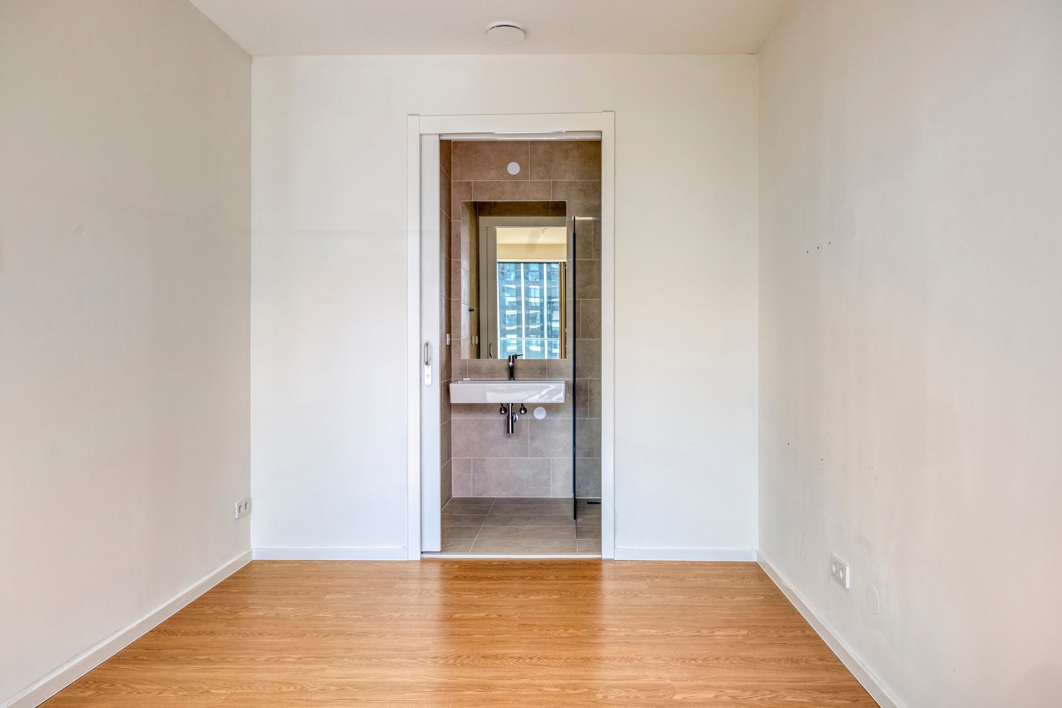 Appartement te huur: Bercylaan 485, Amsterdam