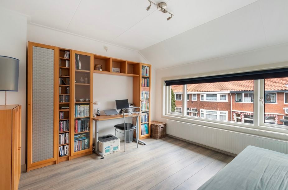 Tussenwoning te koop: Valeriusstraat 9, Dordrecht