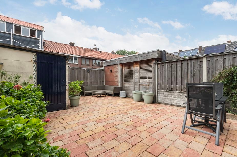 Tussenwoning te koop: Valeriusstraat 9, Dordrecht