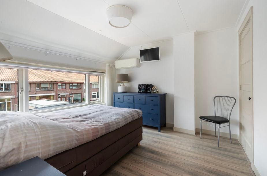 Tussenwoning te koop: Valeriusstraat 9, Dordrecht