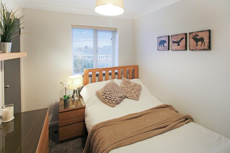 Room Weald Drive in Crawley