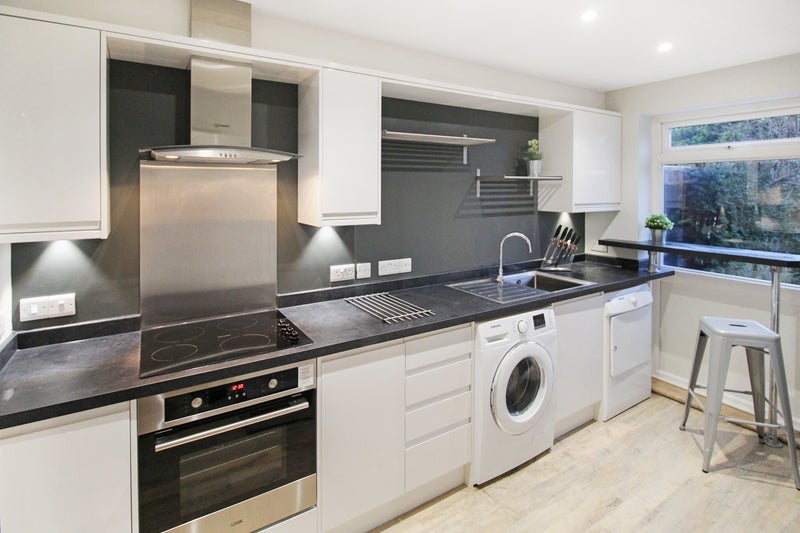 Room Weald Drive in Crawley
