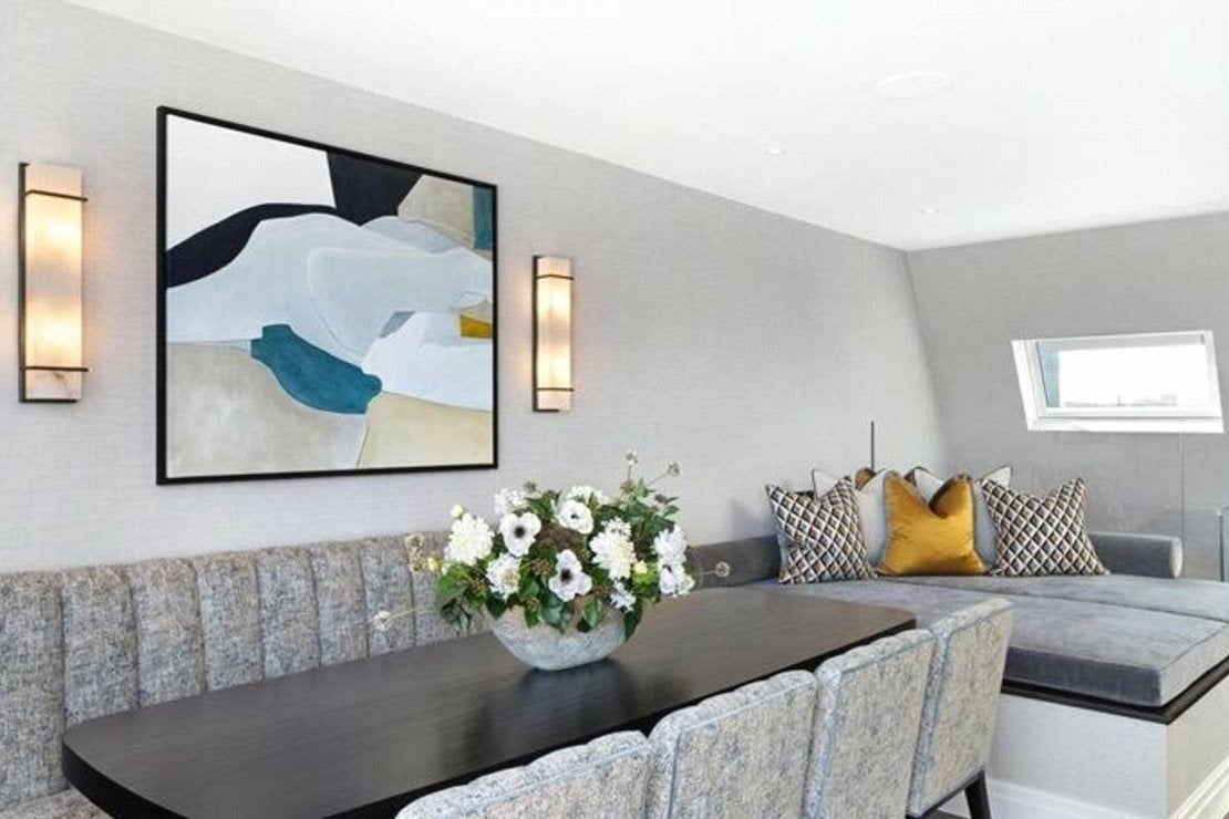 Flat Prince of Wales Terrace in Greater London