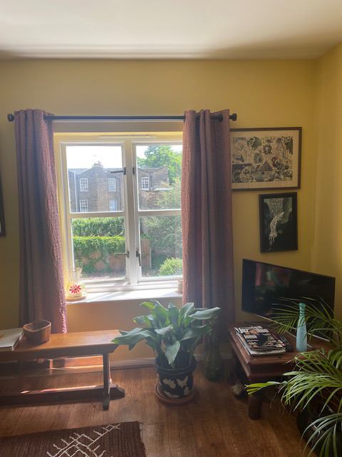 Flat Ufton Road in Greater London