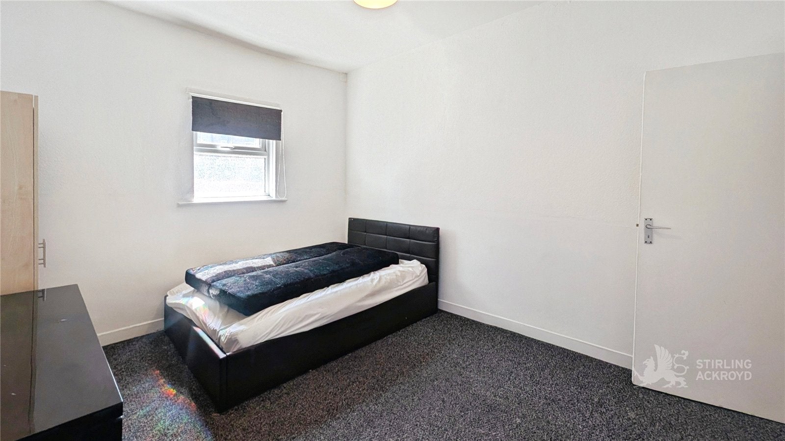 Flat Lower Addiscombe Road in Greater London