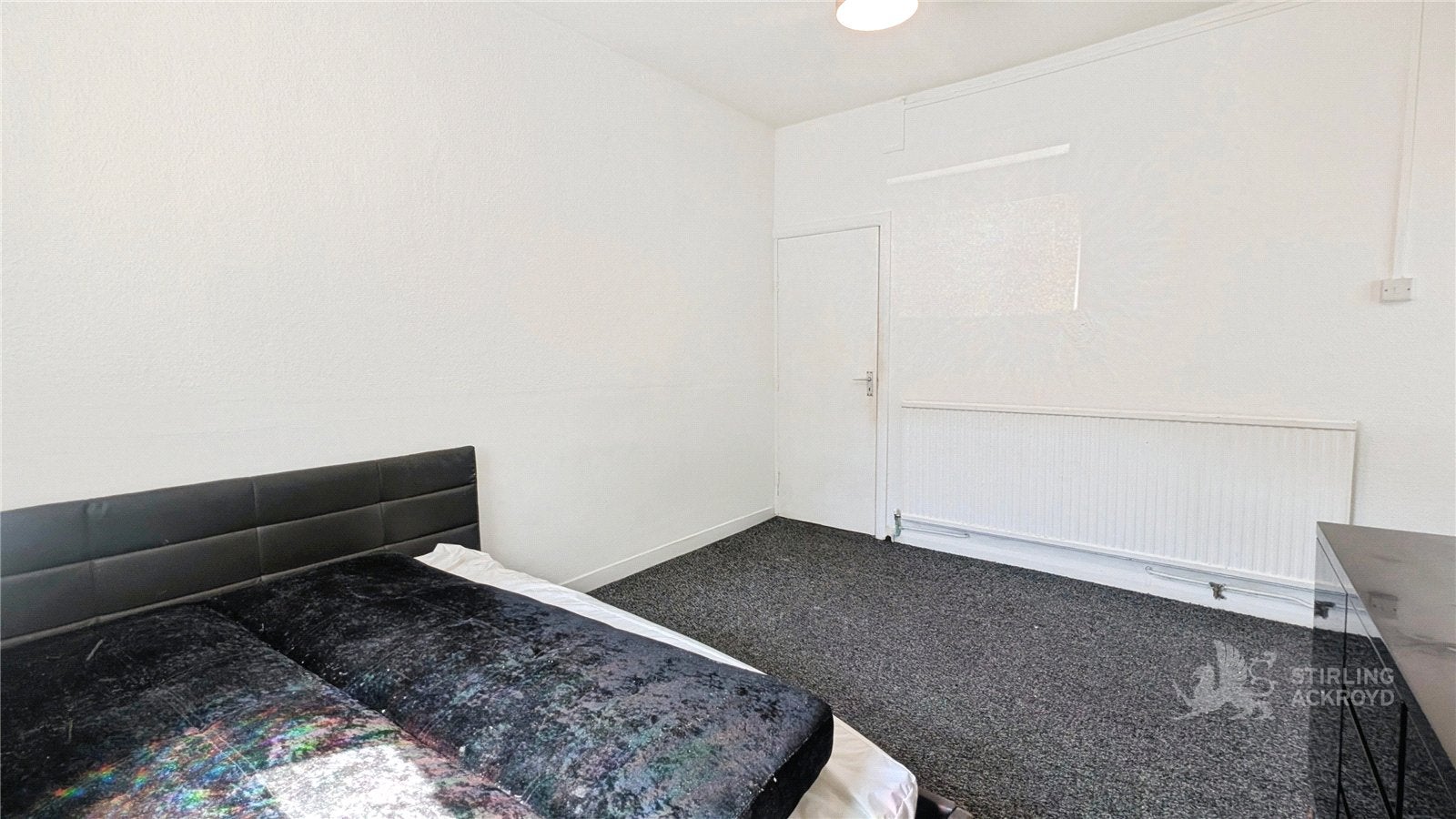 Flat Lower Addiscombe Road in Greater London