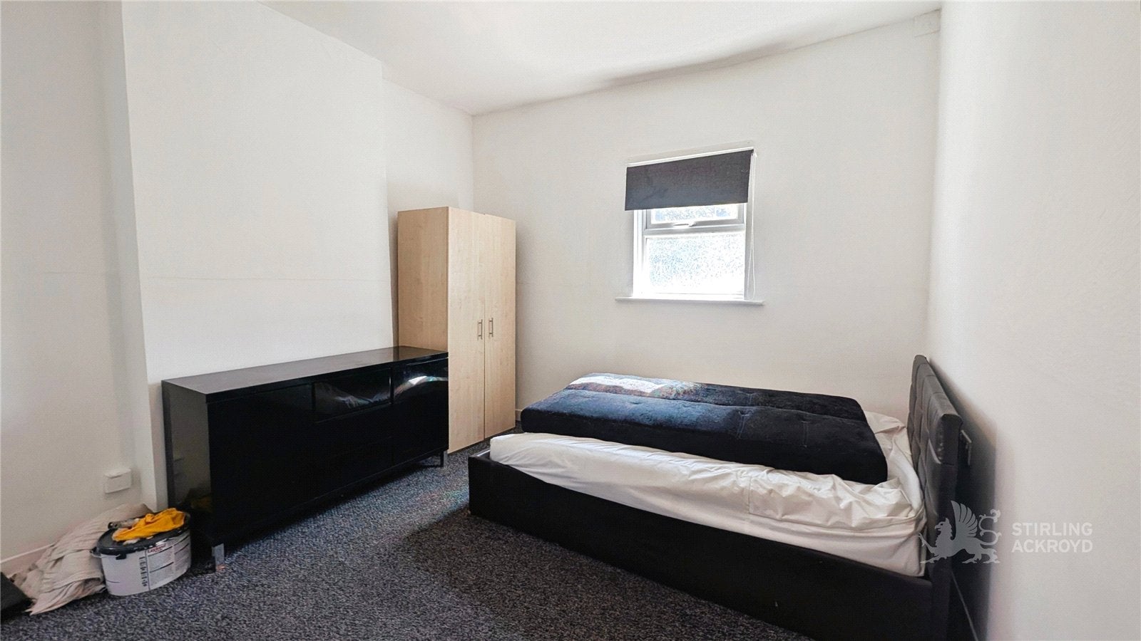 Flat Lower Addiscombe Road in Greater London