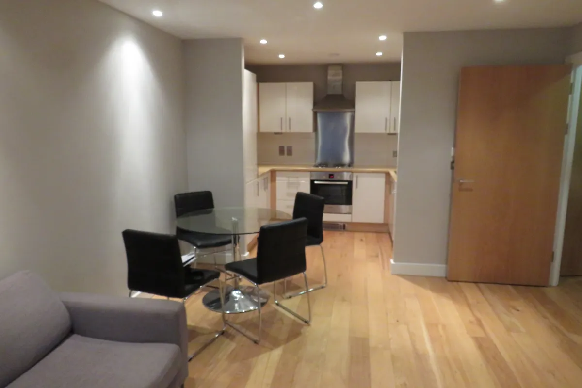 Flat Bute Terrace in Cardiff