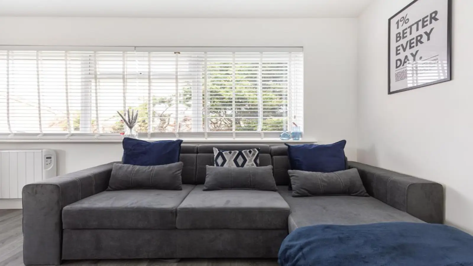 Flat Barnwood Close in Reading