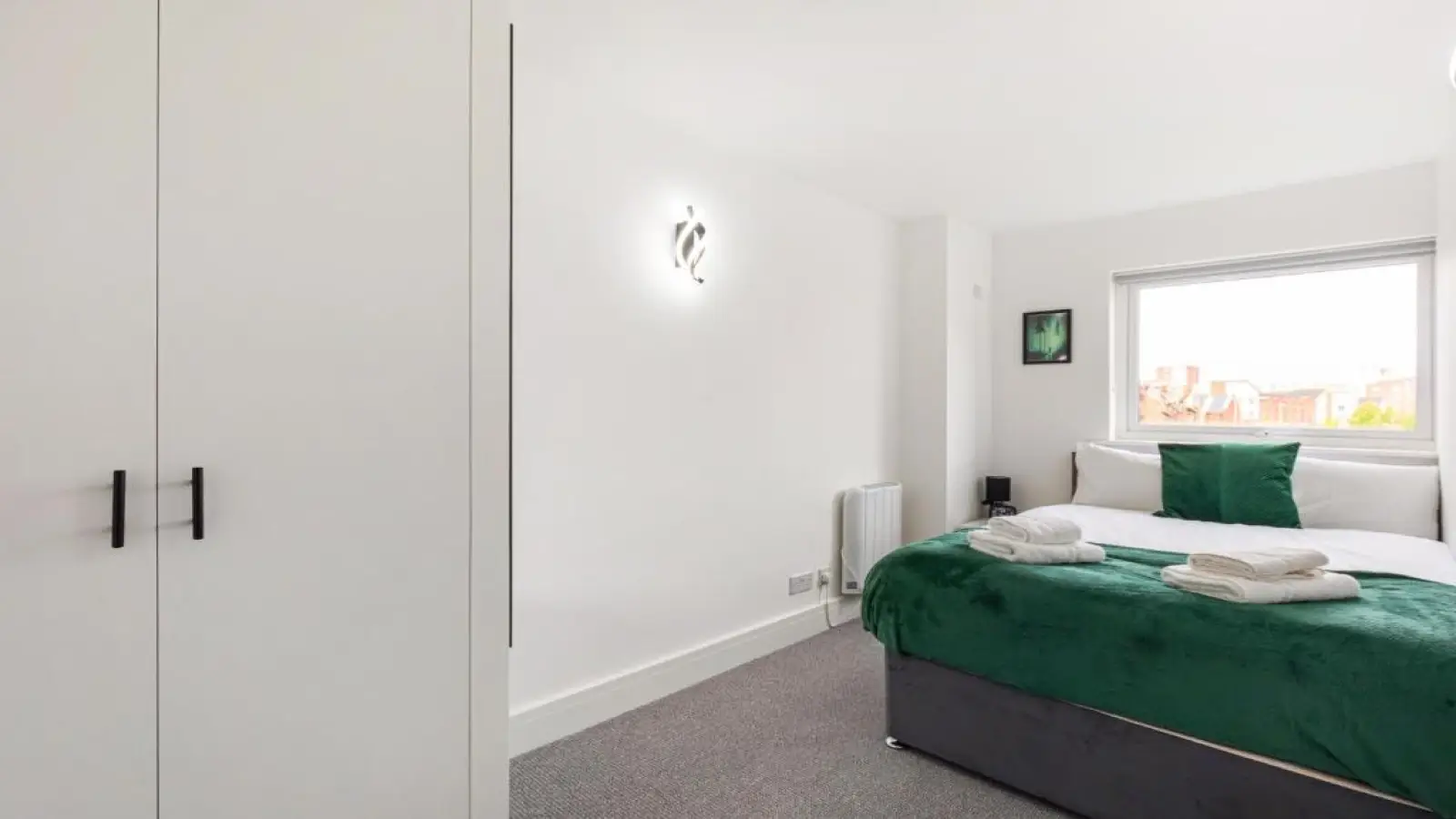 Flat Barnwood Close in Reading