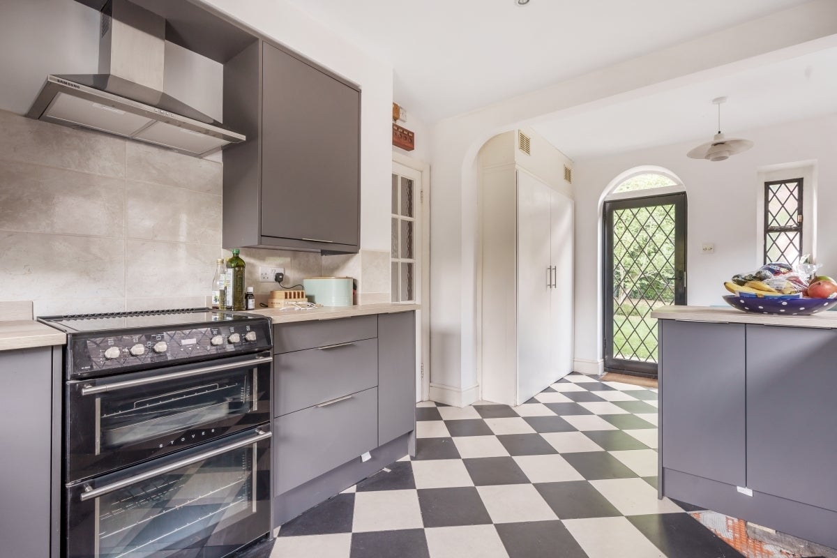 House Hilgay Close in Guildford