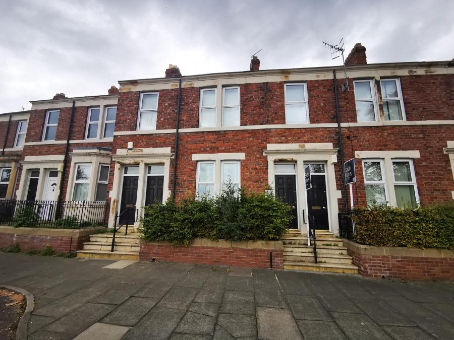 Flat Bensham Crescent in Gateshead