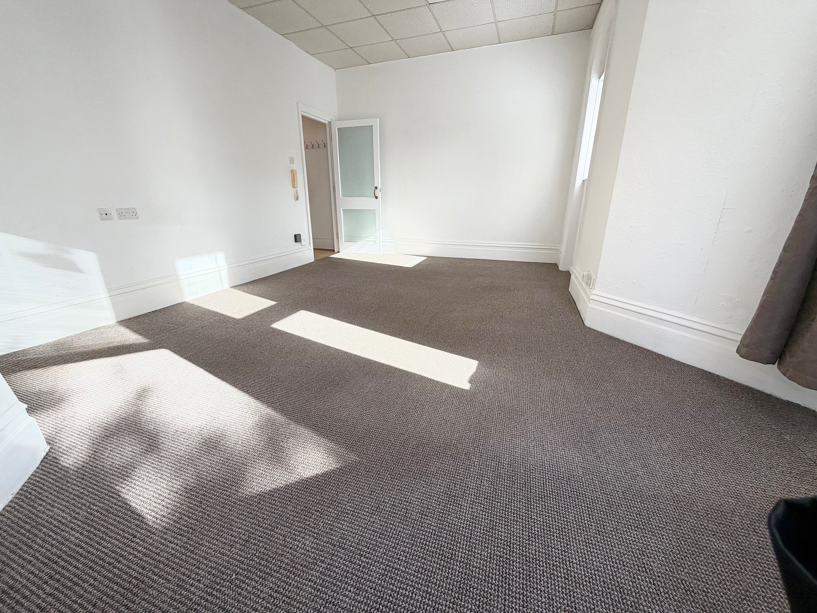 Flat Percy Road in Bournemouth