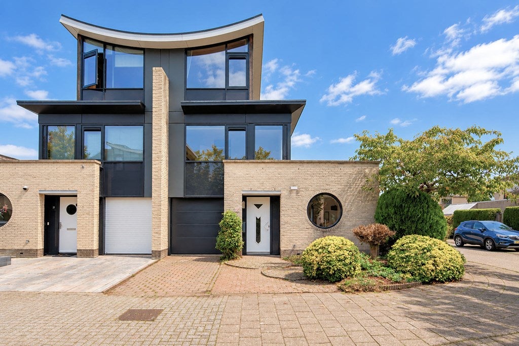 Huis Kamperfoeliestraat 23 in Aalsmeer