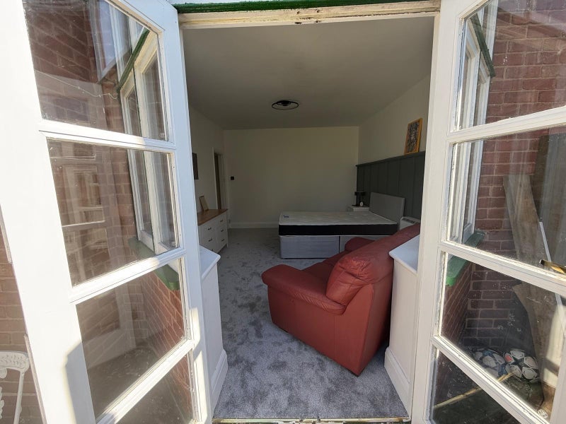 Room Balsall Heath Road in Birmingham