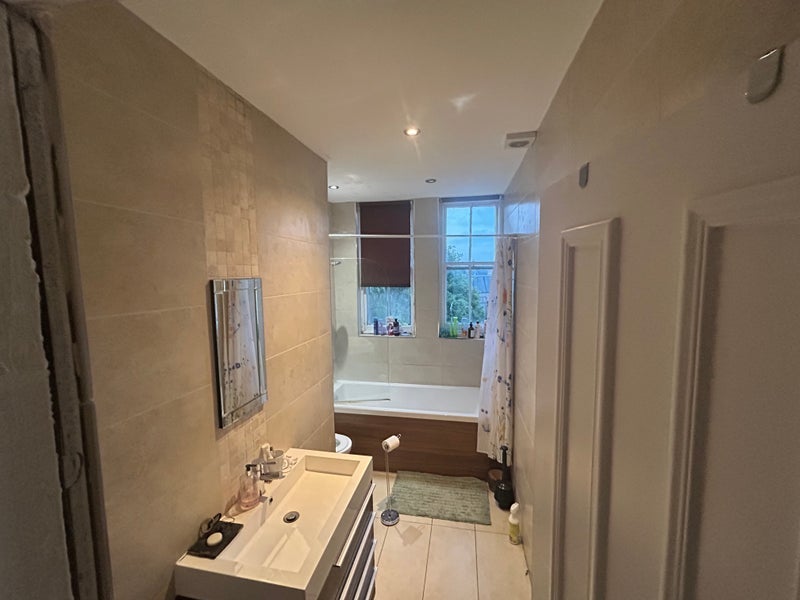 Room Comiston Gardens in City of Edinburgh